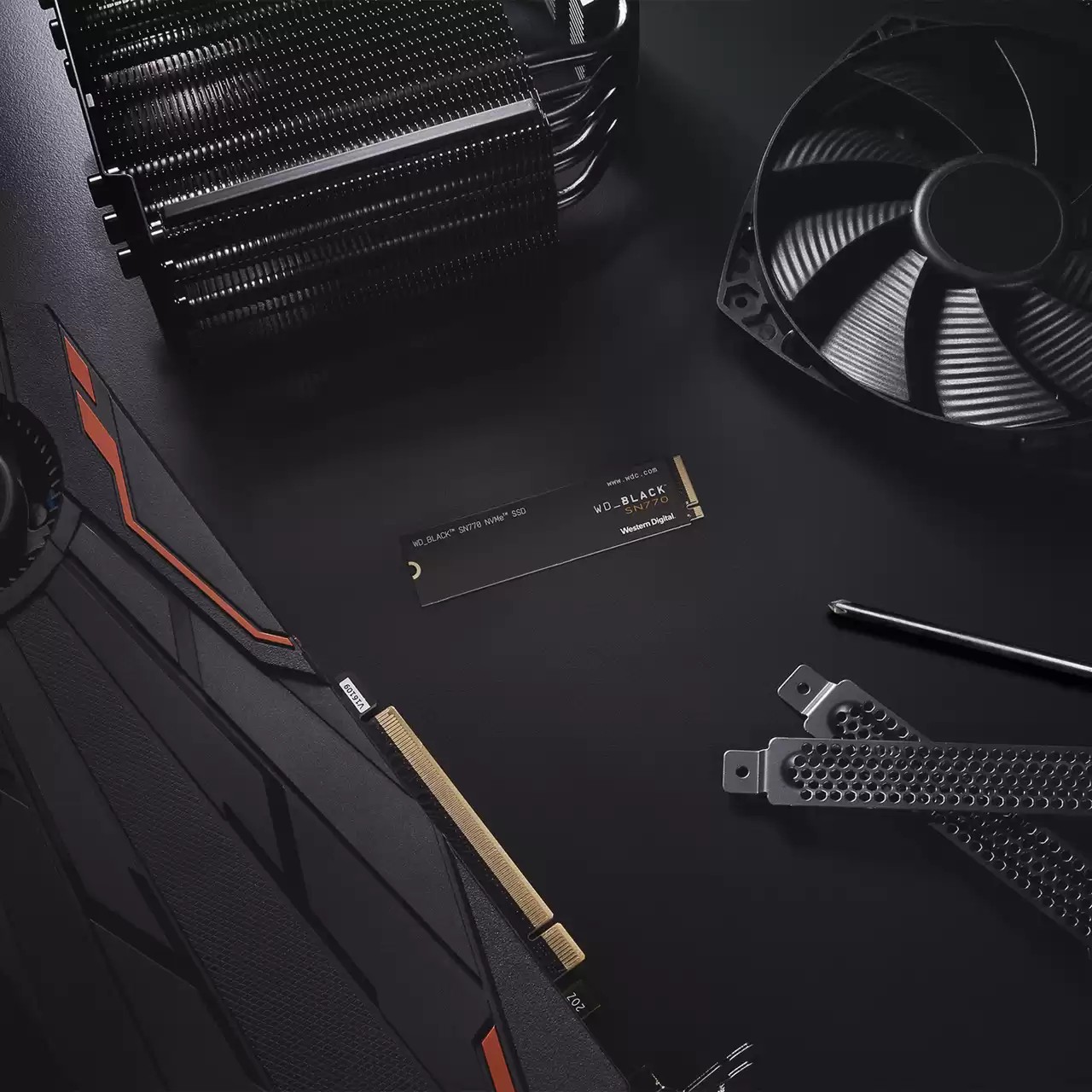 M.2 2TB WD Black SN770 NVMe PCIe 4.0 x 4 -  (К)  - WDS200T3X0E (8 дни доставкa)-photo 3