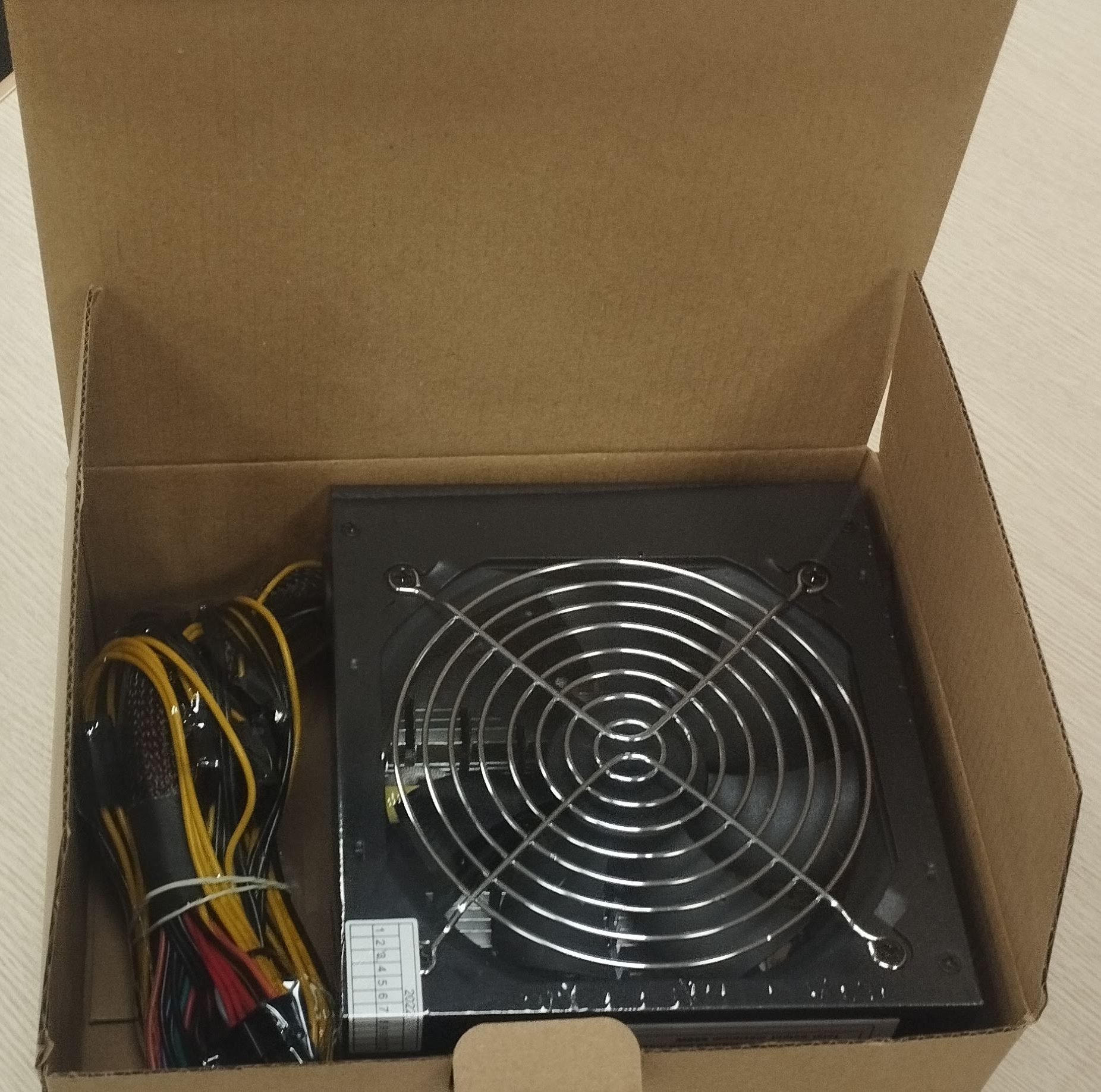 PSU OMEGA SXJ650W-photo 2